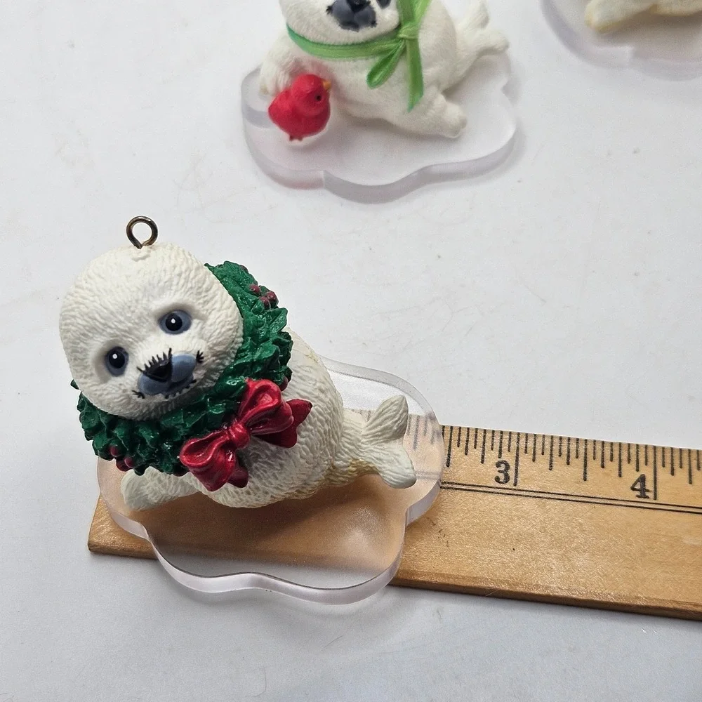 Vintage‎ Morehead Seal Christmas Ornaments Lot of 3 Wreath Bird Acrylic Base